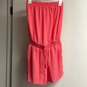 Like New Pink Lily Strapless Romper